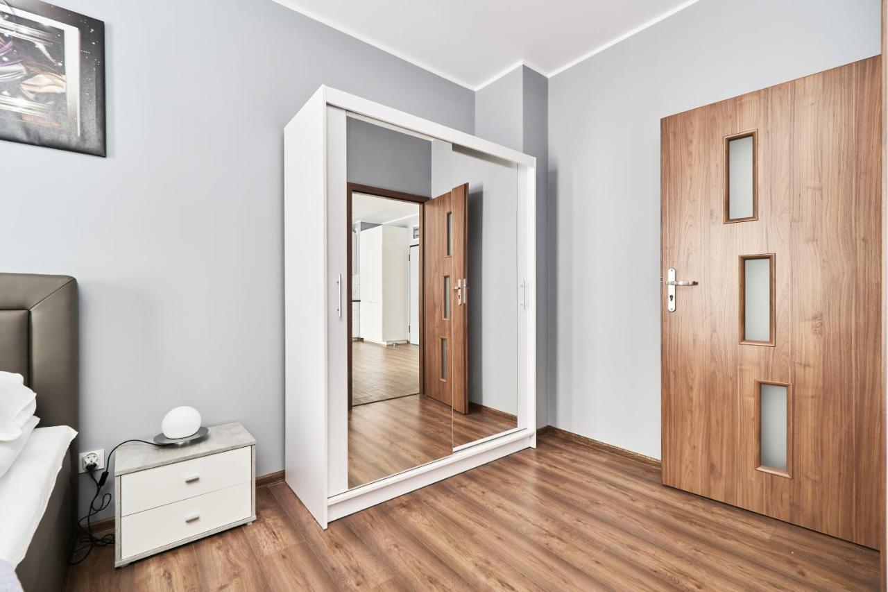Apartments Wroclaw Jana Pawla II With Free Parking Wroclaw By Noclegi Renters 外观 照片